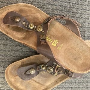 Birkenstock Gizeh Chain Sandals
